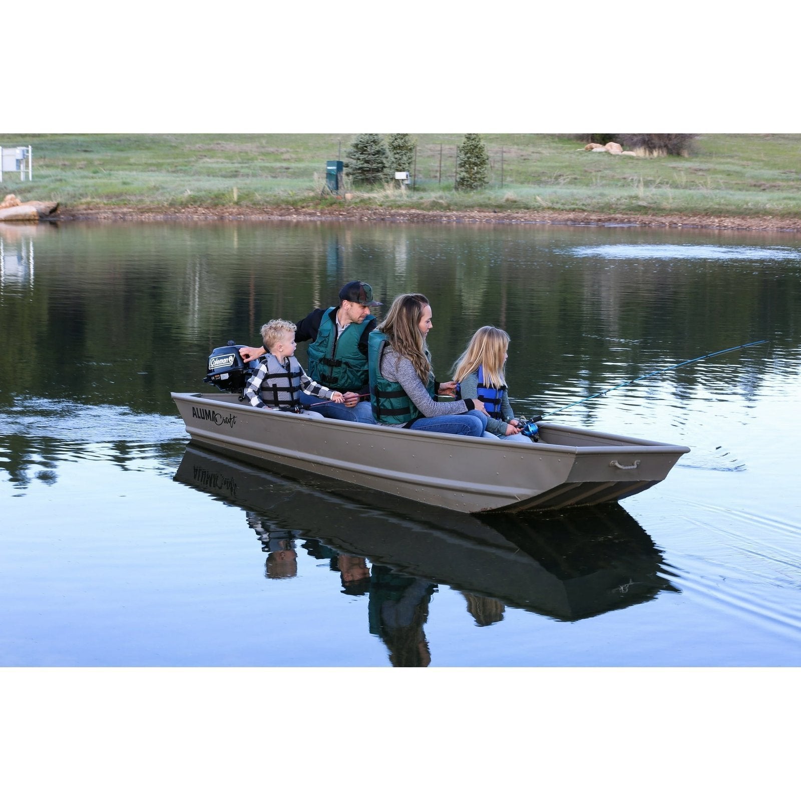 Coleman Powersports 5 HP 4 Stroke Outboard Boat Motor with Easy Pull Start F5BMS - image 4