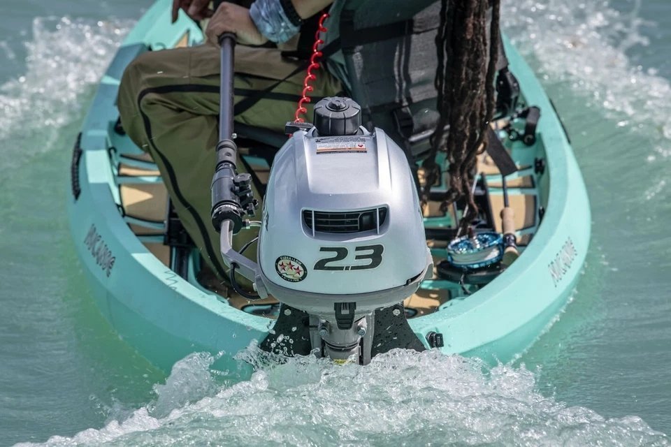 Honda BF2.3DHLCH 2.3 HP Marine Outboard Motor - image 2