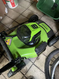 Greenworks 80V 21-Inch Self-Propelled Lawn Mower - image 5
