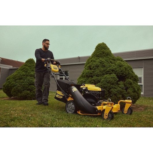 DEWALT 28 in. 224cc 3-in-1 Self-Propelled Gas Push Lawn Mower - image 5