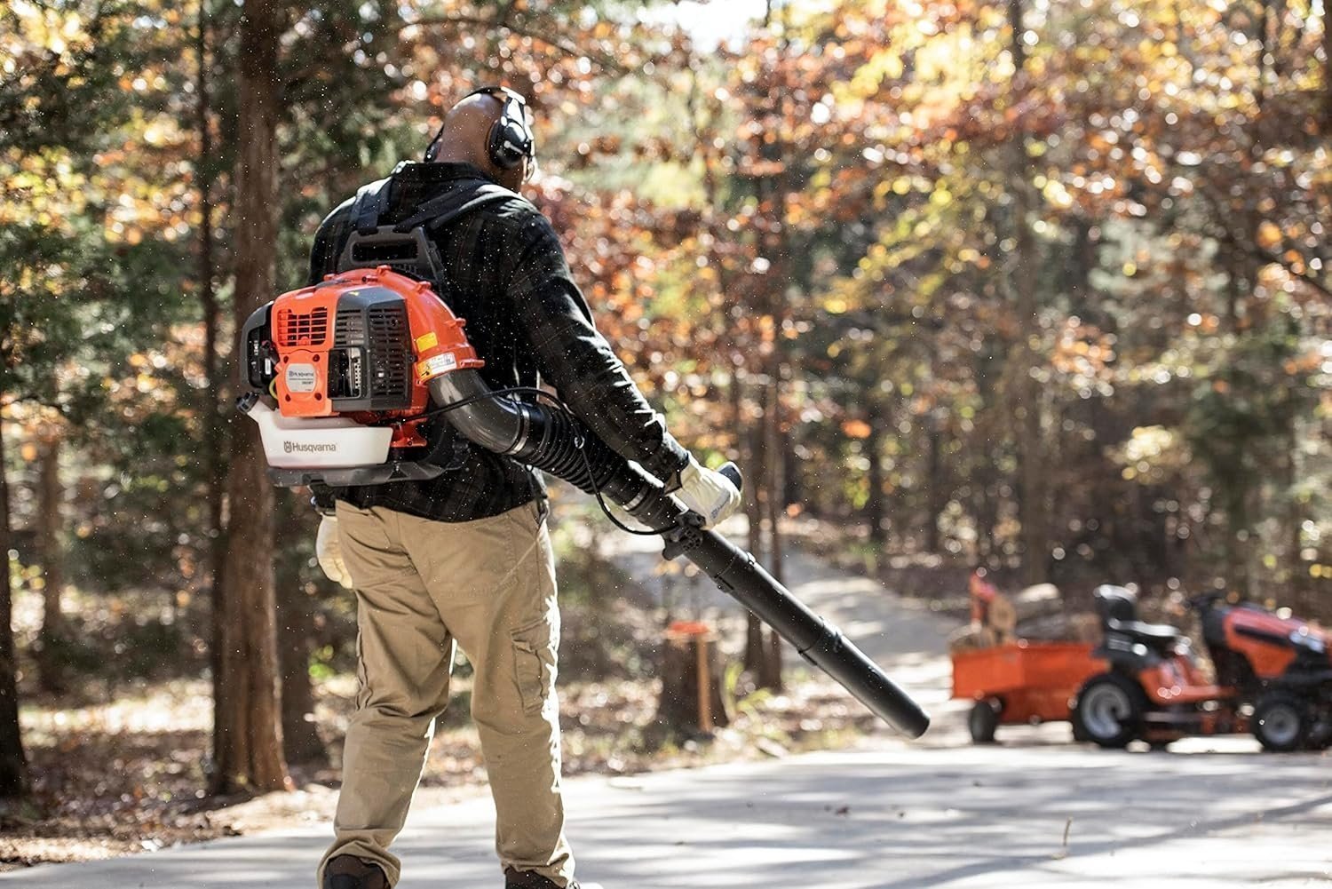 Husqvarna 360BT Backpack Blower - Bee Worths