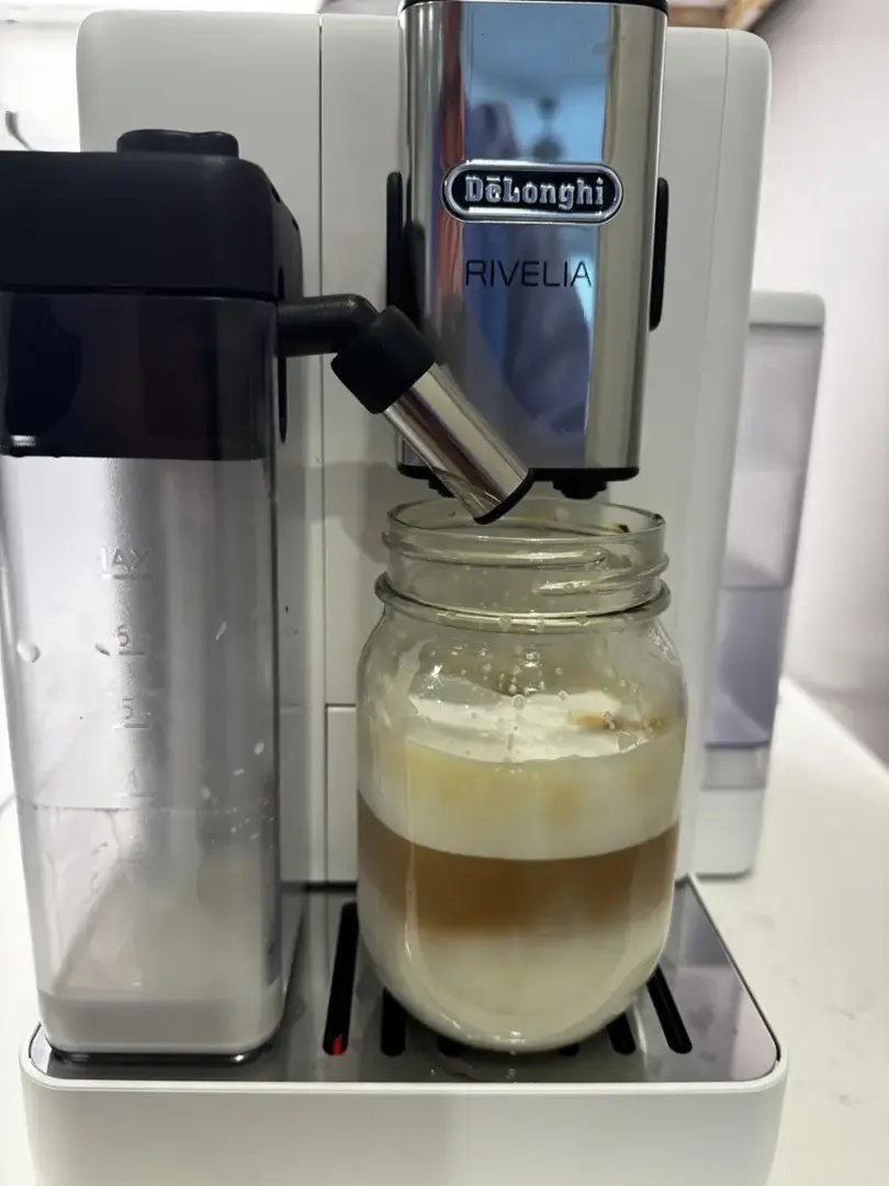 De’Longhi Rivelia Automatic Espresso Machine - image 3